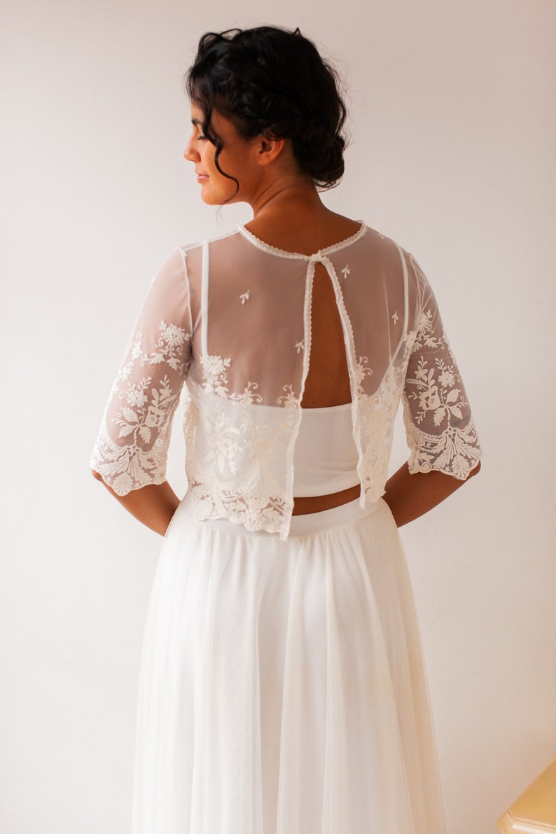 Romantic embroidered bridal top in scalloped tulle with crew neck and three quarter sleeves image 8