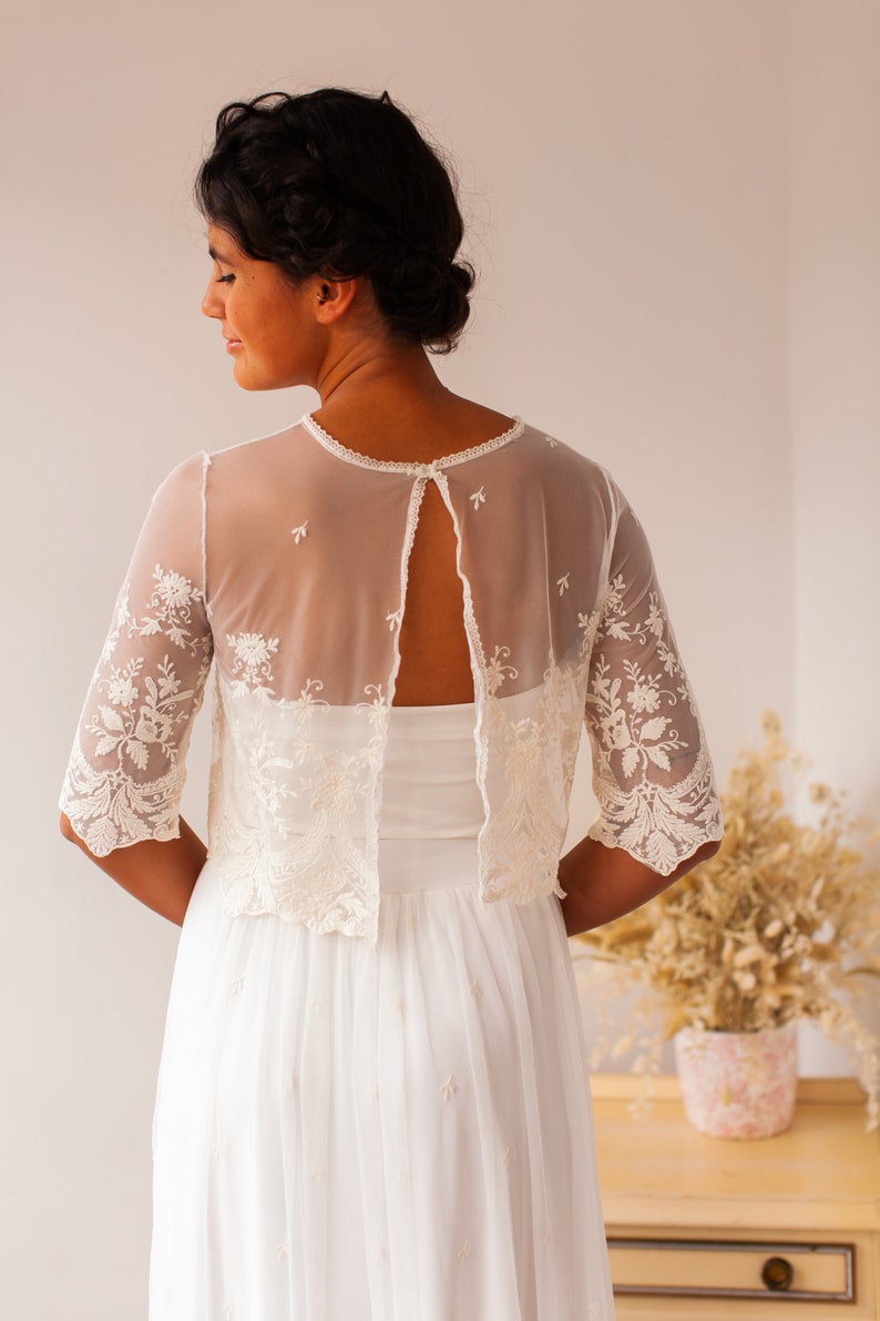 Romantic embroidered bridal top in scalloped tulle with crew neck and three quarter sleeves image 6