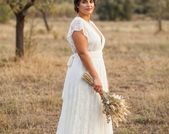 Curvy Convertible Bridal Dress with Lace Overlay, Plus Size Boho Wedding Dress, Curvy ,Two Piece Flowy Wedding Gown