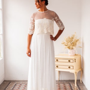 Romantic embroidered bridal top in scalloped tulle with crew neck and three quarter sleeves image 7