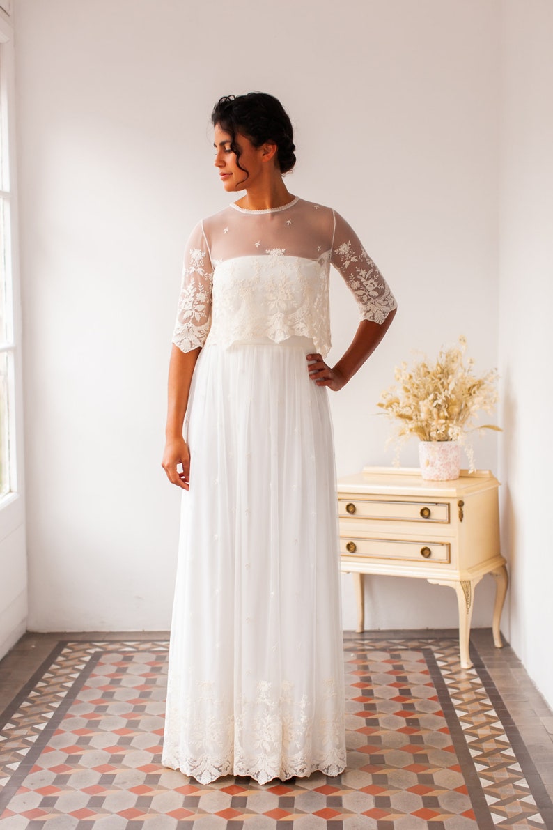 Romantic embroidered bridal top in scalloped tulle with crew neck and three quarter sleeves image 7