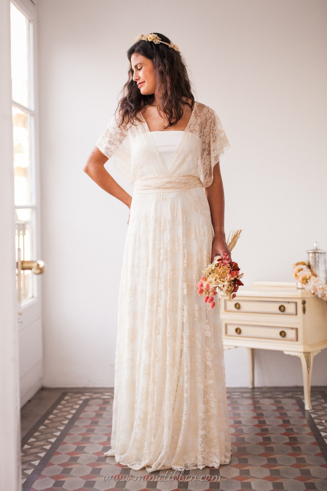 Lace Overdress, Wedding Overdress, Long Lace Dress, Lace Dress Champagne, Lace  Dress No Lining, Lace Dress to Wear Over Wedding Dress - Etsy Israel
