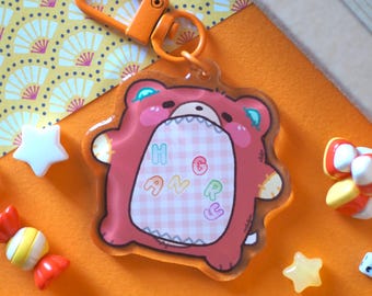 チャオ・ザ・ベア - 「ハングリー」両面アクリル＆エポキシキーホルダー // かわいいチャーム、オリジナルアート、おかしなクマ、かわいいクマ