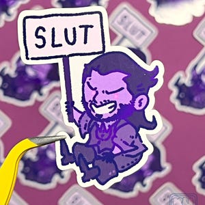 Spite con cartello "Slut" - Sticker // adesivo meme, sticker carino, DAV, Dragon Age, Veilguard