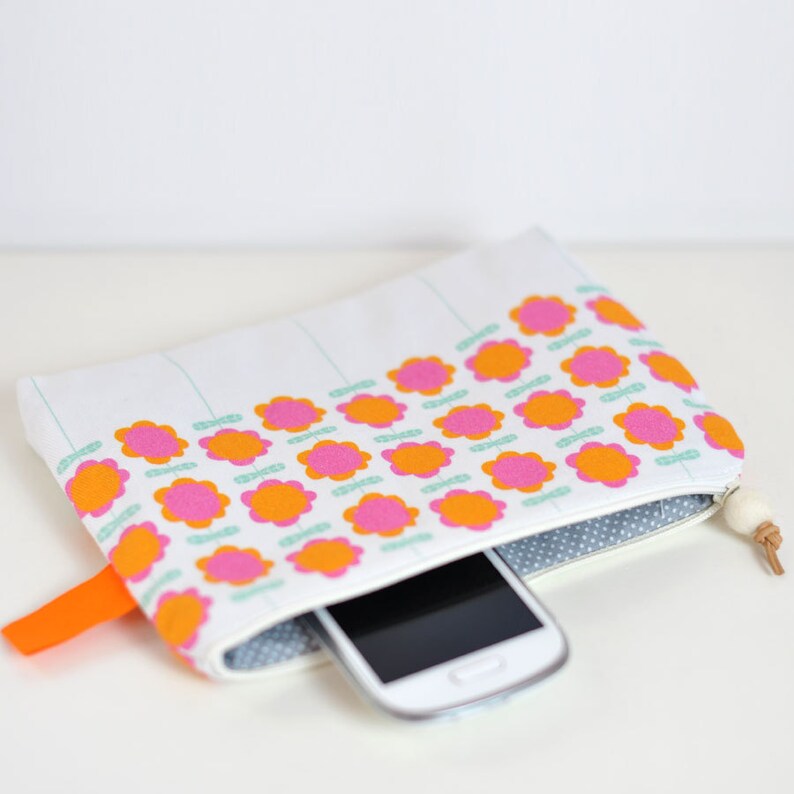 cosmetic pouch with flowers in pink & orange makeup bag image 2