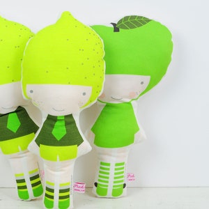 Apple cloth doll in green for pretend play image 8