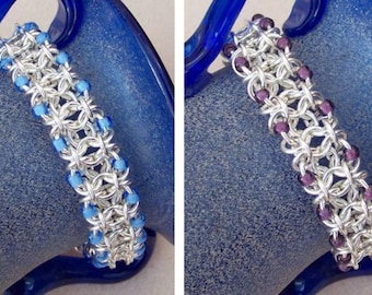 Chainmaille bracelet with beads. Silver plated - gold plated. Choose bead colour