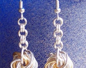 Love knot eternity Chainmaille earrings. Silver plated or gold plated with accents