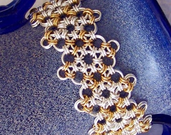 Chainmaille bracelet - silver plated - gold - plated - non tarnish. Choose your colour