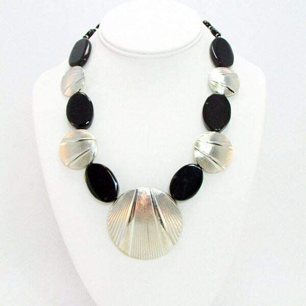 Black Onyx and Silver Necklace – B2