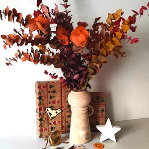 Red Preserved Eucalyptus Branches – Perfect for Floral Arrangements and Decoration