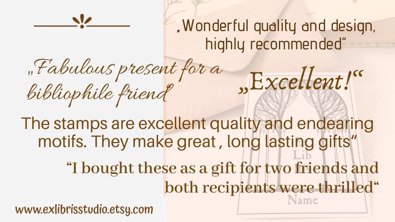 Pu&ograve; includere: Recensioni dei clienti per timbri per ex libris. Le recensioni includono "Un regalo favoloso per un amico bibliofilo", "Qualit&agrave; e design eccezionali, altamente raccomandato", "Eccellente! I timbri sono di qualit&agrave; eccellente e i motivi sono accattivanti. Sono ottimi regali duraturi", e "Ho comprato questi come regalo per due amici ed entrambi i destinatari sono rimasti entusiasti".