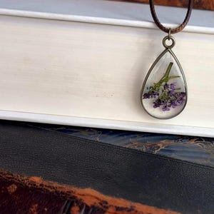 Handmade Teardrop Purple Flower Pendant Necklace in Clear Resin