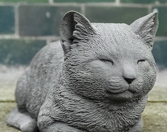 Lying cat statue Outdoor stone pet memorial Figurine for Garden guardian Concrete sleeping kitten Decoration sculpture Yard ornament gift