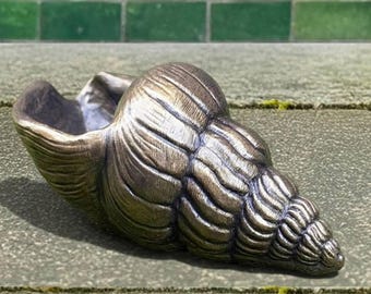 Adorno de jardín de concha marina de hormigón Escultura de concha para exteriores Decoración de estanque de piedra hecha a mano Figura de patio de concha de cemento Arte de jardín Regalo para amantes del océano