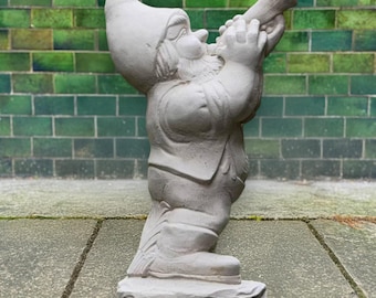 Grillige kabouter blazende hoorn figuur betonnen muzikant kabouter sculptuur charmante tuinkabouter standbeeld achtertuin dwerg ornament kabouter liefhebbers cadeau