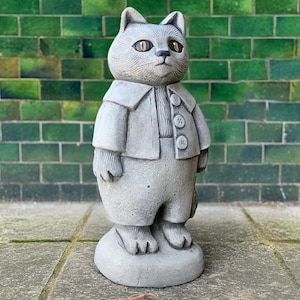 Elegant kitty statue Concrete cat figurine Outdoor kitten sculpture Cement pet ornament Memorial cat decoration Kitty lover gift Yard art