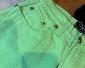 Pantalones vaqueros Versace vintage - Pantalones Versace - Pantalones verdes Versace en color lima - Talla 27