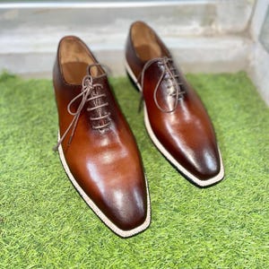 Chiseled Toe Oxfords