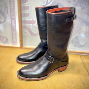 Premium handgemaakte zwarte herenlaarzen | Vintage motorlaarzen uit de jaren 90 voor heren | Zwarte leren stenen ingenieurslaarzen | Gepersonaliseerde cadeau voor echtgenoot