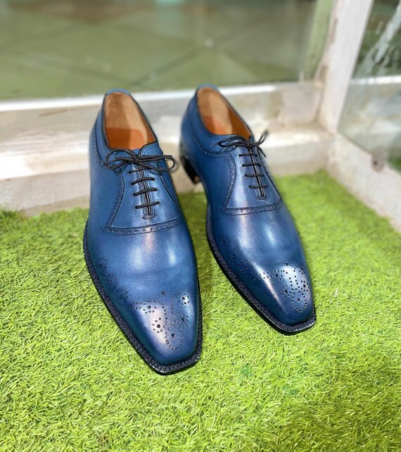 Bespoke Handmade Classic Chiseled Toe Oxford Shoes for Men  display picture 2