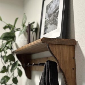 Shaker Peg Rack Shelf - Handmade wood shelf with hooks Peg shelf Rail shelf with pegs Peg hook shelf for entryway kitchen Coat towel rack