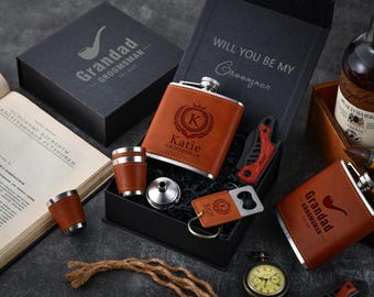 Personalized、customizable leather flask set. Gifts suitable for Groomsman, fathers, and men in general.