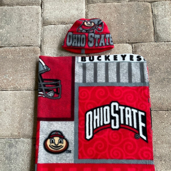 Ohio State Newborn Baby Boys Girls fleece Blanket & Hat gift set