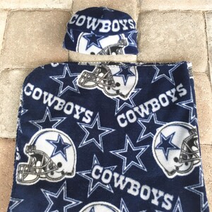 Dallas Cowboys Newborn baby fleece blanket & hat gift set