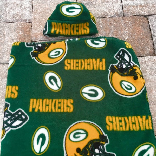 Green Bay Packers NFL Newborn baby fleece blanket & hat gift set