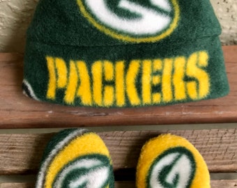 Green Bay Packers Newborn Baby Fleece Hat & Mittens Gift Set