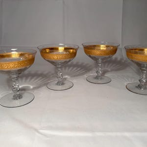 Set di 4 coppe da champagne vintage Tiffin Franciscan/Fostoria con finiture dorate e decorazioni incise ad ago, anni '40-'60.