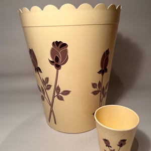 Vtg. Retro Antique Yellow Plastic Waste Bin With Scalloped Edge Brown Flowers And Matching Drinking Cup 1960's-1970's