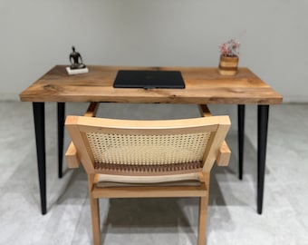 Escritorio minimalista de madera de nogal: muebles modernos para oficina en casa