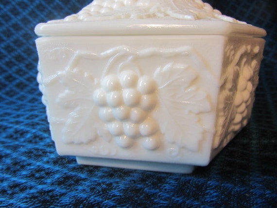 Imperial Glass, Milk Glass Trinket Box, Milk Glas… - image 4