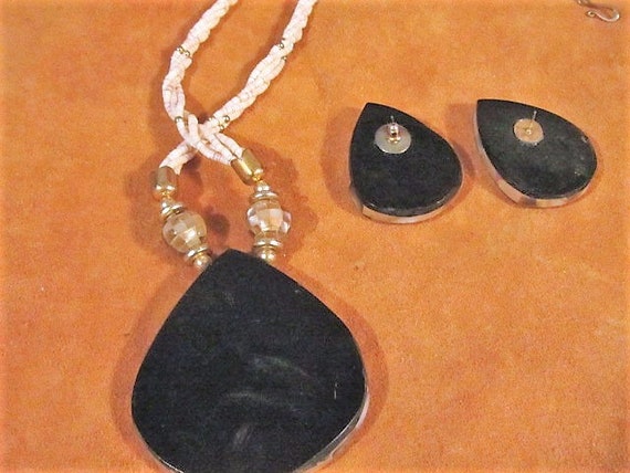 Faux Mother of Pearl Jewelry Set, Tear Drop Neckl… - image 5