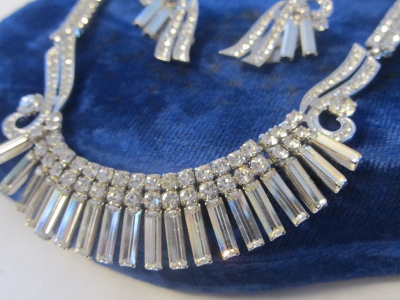 Deltah Rhinestone Crystal Necklace and Earring Se… - image 4