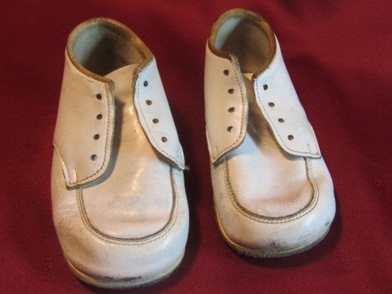 vintage stride rite baby shoes
