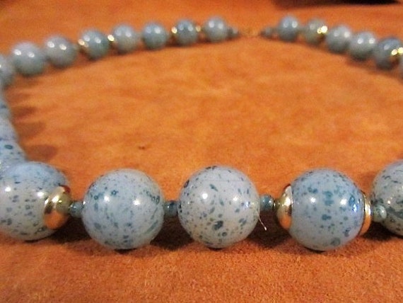 Vintage Speckled Blue Beaded Chocker Necklace, 19… - image 5