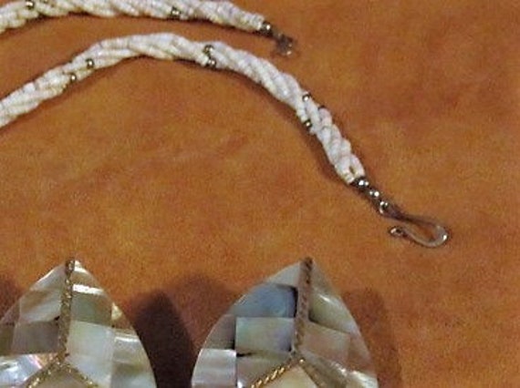 Faux Mother of Pearl Jewelry Set, Tear Drop Neckl… - image 9