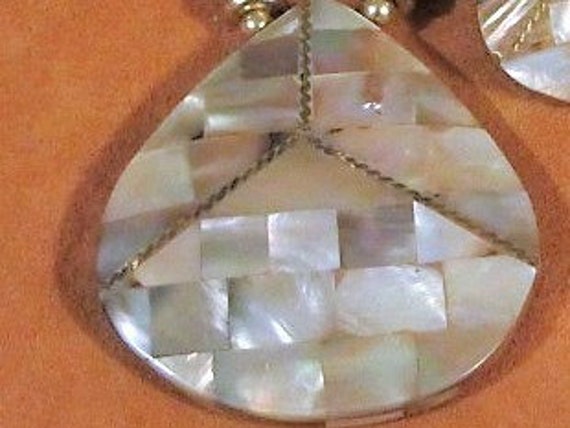 Faux Mother of Pearl Jewelry Set, Tear Drop Neckl… - image 8