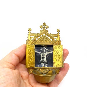 Antigua Capilla de latón para pared. VS207