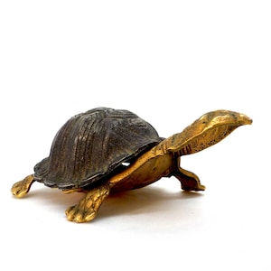 Tortuga Vintage. Cenicero o pequeña caja con forma de tortuga. VS181