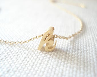 Collar con inicial cursiva en oro, colgante con letra personalizada