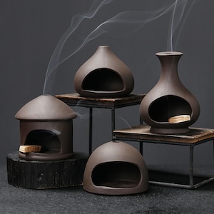 Ceramic Palo Santo Holder – Chimney Burner for Meditation & Aromatherapy, Gray Minimalist Incense Holder, Unique Gift