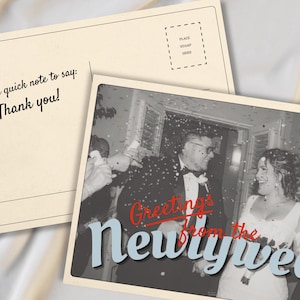 Customizable wedding thank you card template with retro postcard design and “Greetings from the Newlyweds” text. Editable Canva file with vintage aesthetic, used old paper style, and space for a wedding photo. Backside styled like a postcard for handwritten or digital notes. Perfect for newlyweds, printable wedding photo cards, modern vintage stationery, and travel-inspired wedding thank you cards. Canva template for wedding thank you photo card.