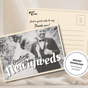 Customizable wedding thank you card template with retro postcard design and “Greetings from the Newlyweds” text. Editable Canva file with vintage aesthetic, used old paper style, and space for a wedding photo. Backside styled like a postcard for handwritten or digital notes. Perfect for newlyweds, printable wedding photo cards, modern vintage stationery, and travel-inspired wedding thank you cards. Canva template for wedding thank you photo card.