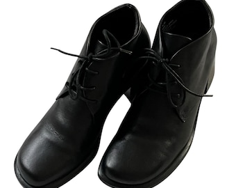 Womens Vintage ankle boots 8.5 Black 90s booties 8.5 Minimalist leather shoes for women 8.5
