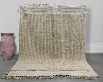 Moroccan rug minimalist striped design - Neutral beige and white area rug - Handmade berber rug - Custom size rug -area rug -Living room rug