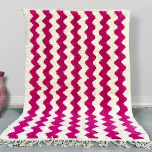 Moroccan Rug - Pink and White Striped Beni Ourain Handwoven Wool Carpet - Custom Area Rug for Contemporary Living Room or Bedroom - Pink rug